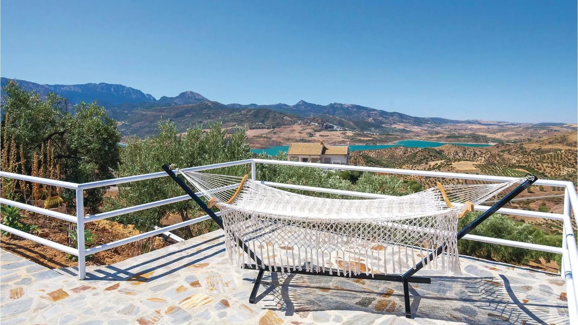 Amazing Home In El Gastor
