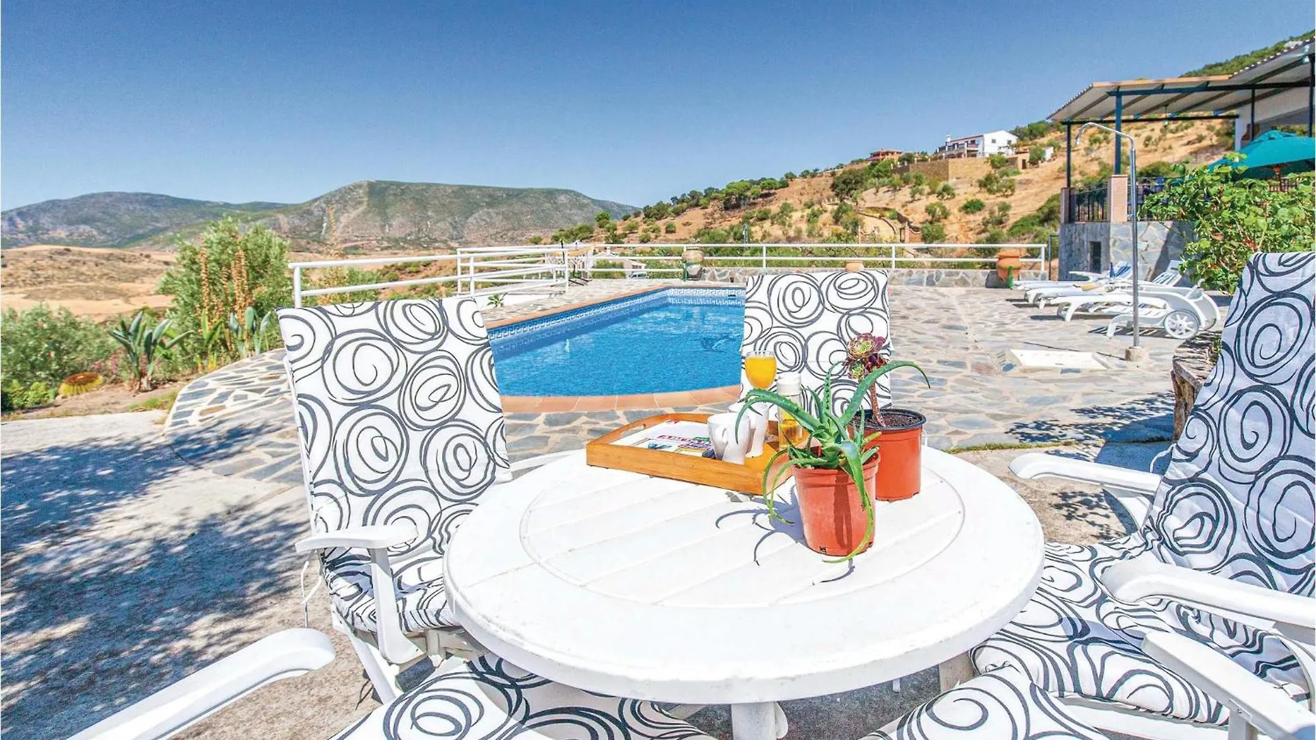 Amazing Home In El Gastor