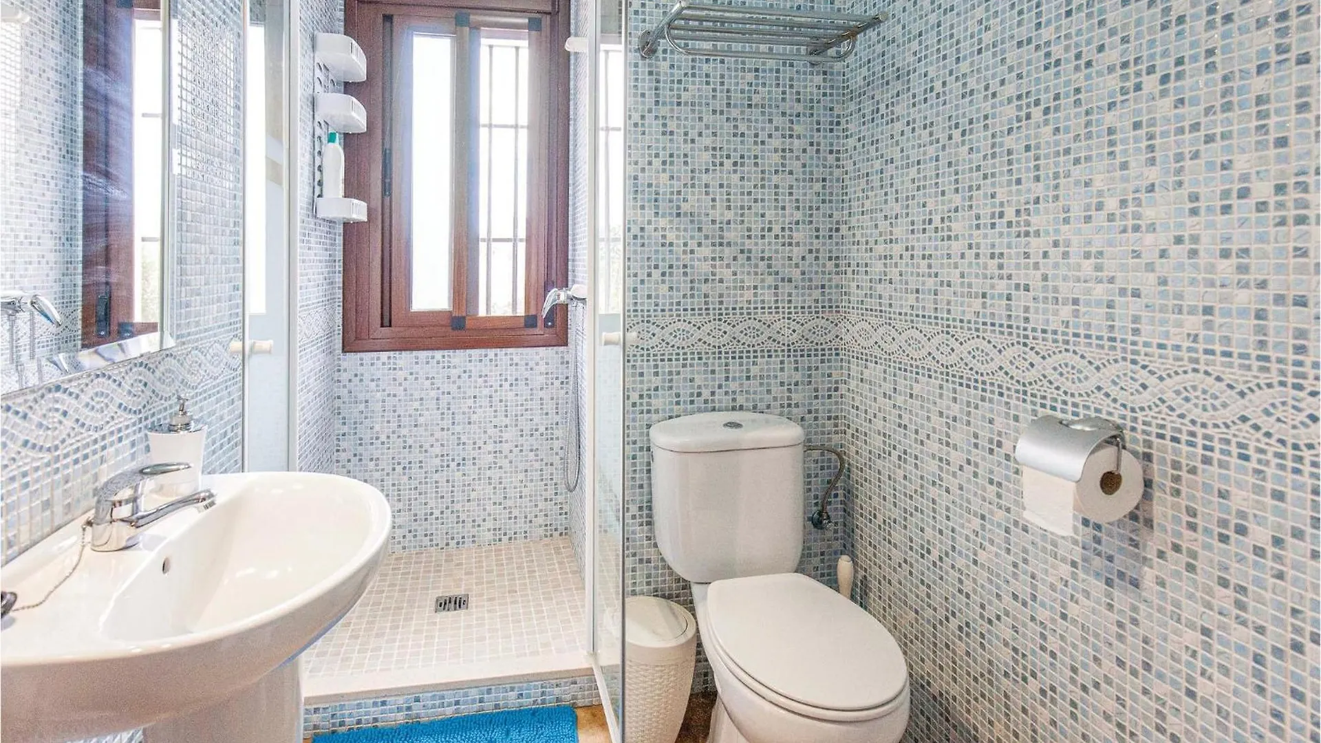 Amazing Home In El Gastor