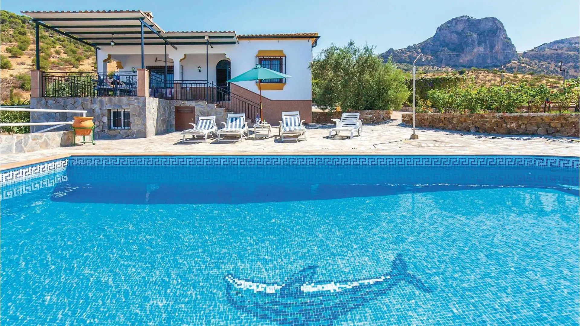 Amazing Home In El Gastor location